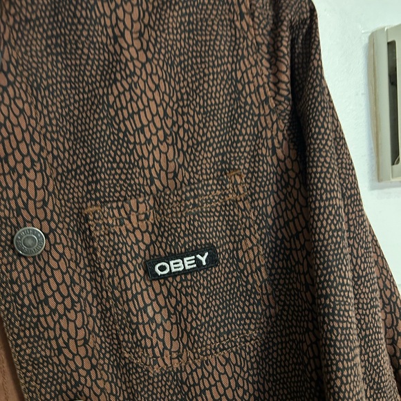 Obey - Picture 3 of 3